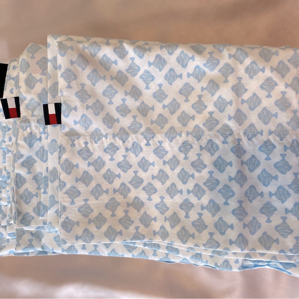 Tommy Hilfiger twin sheets and pillow case, light blue fish pattern